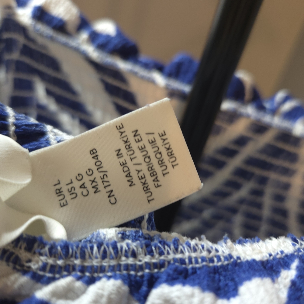Smocked-bodice Dress Blue/White Patterned Size L H&M - Picture 5 of 7
